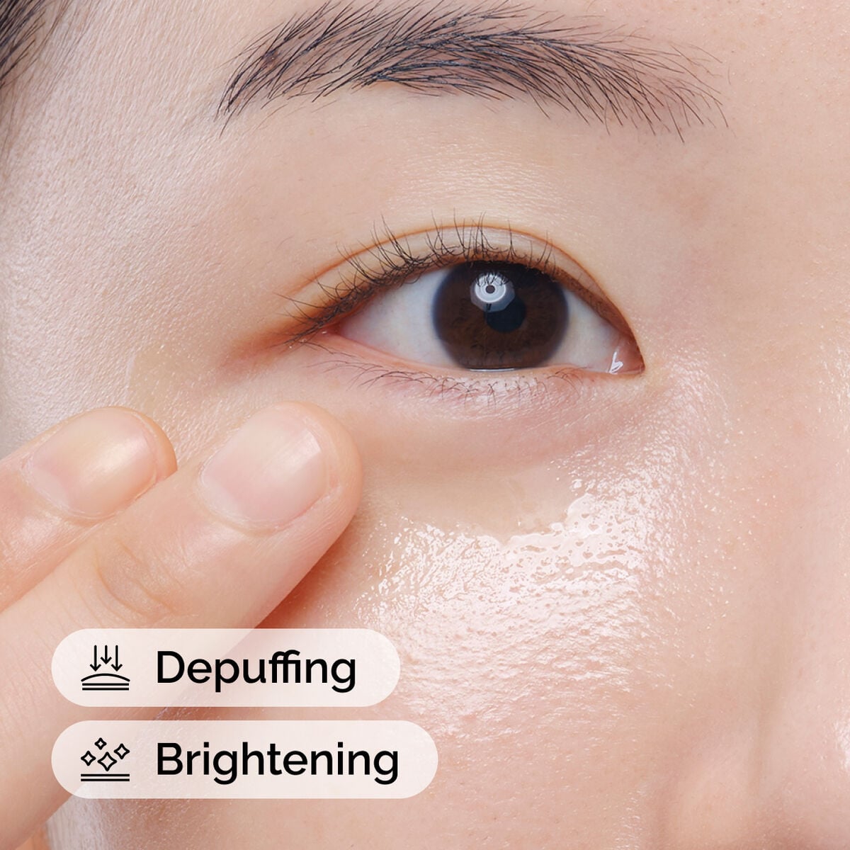caffeine-solution-5-egcg-eye-serum-r5 ord-caffeine-solution-egcg-model-application-with-benefits.jpg