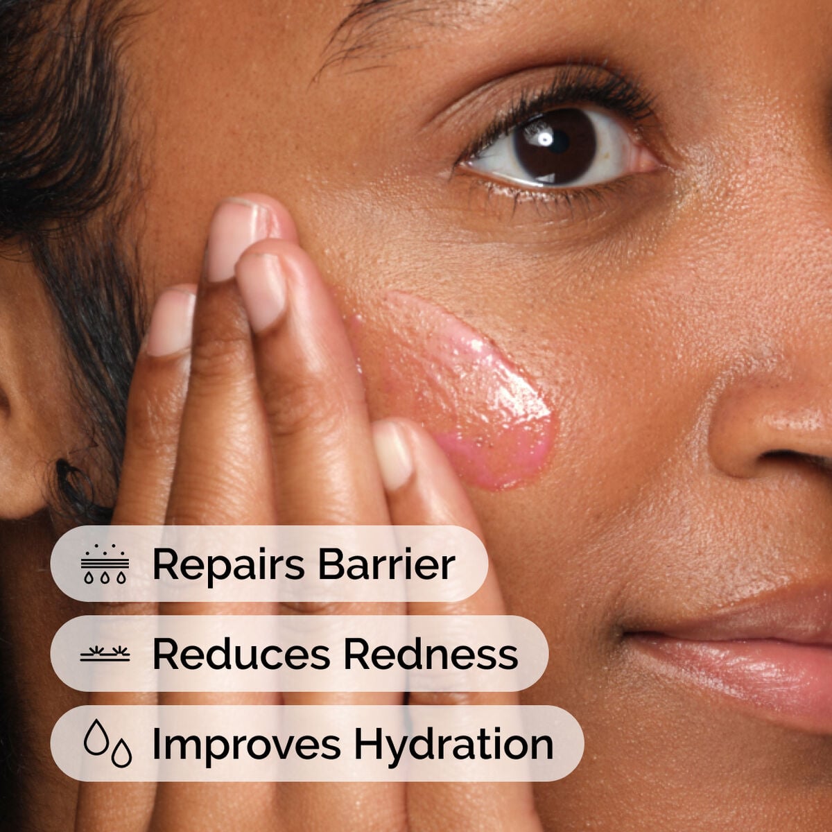 soothing-and-barrier-support-serum-z6 ord-soothing-barrier-support-serum-model-application-with-benefits.jpg